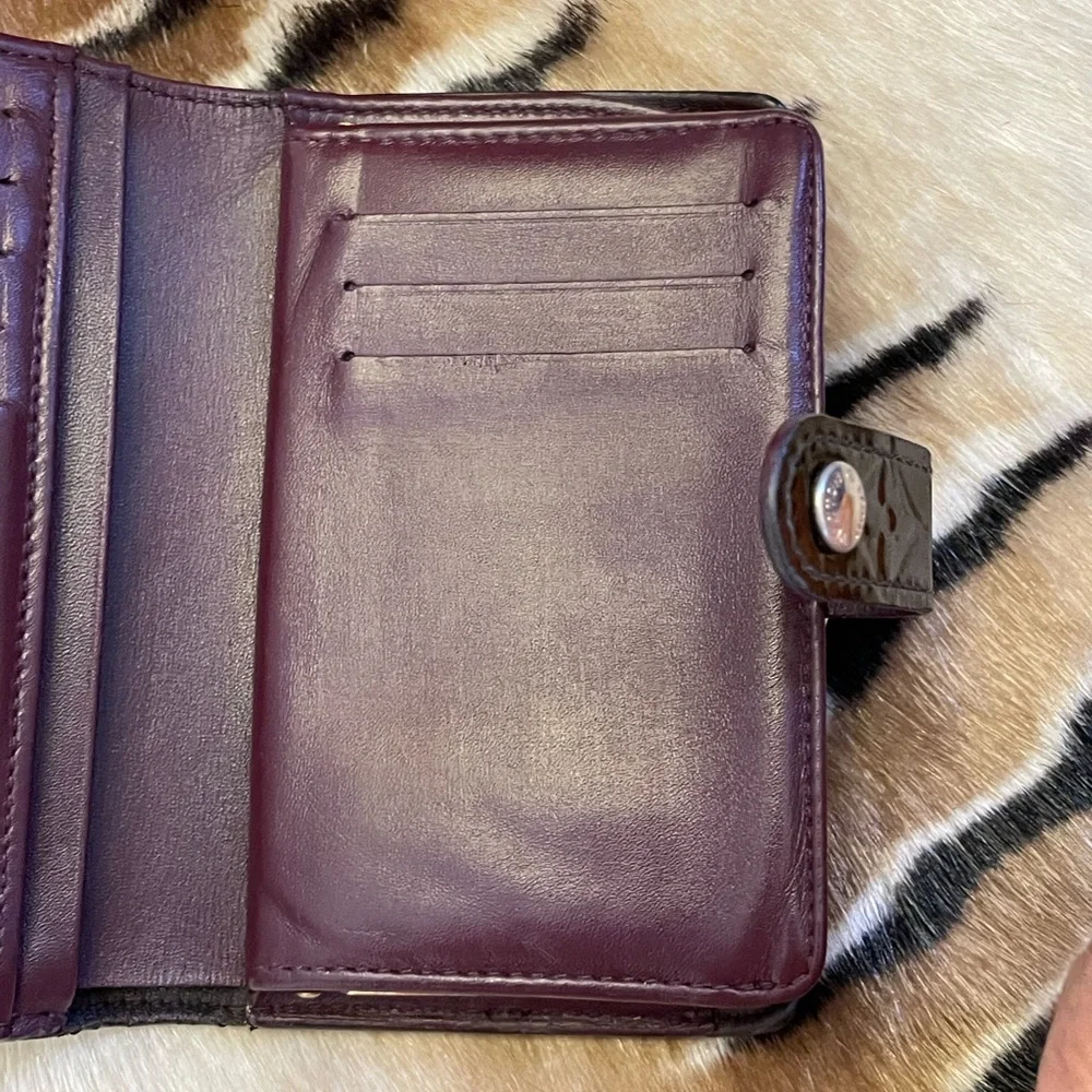 Beautiful Louis Vuitton Vernis Bifold French Kisslock Wallet -EUC - Picture 2 of 13